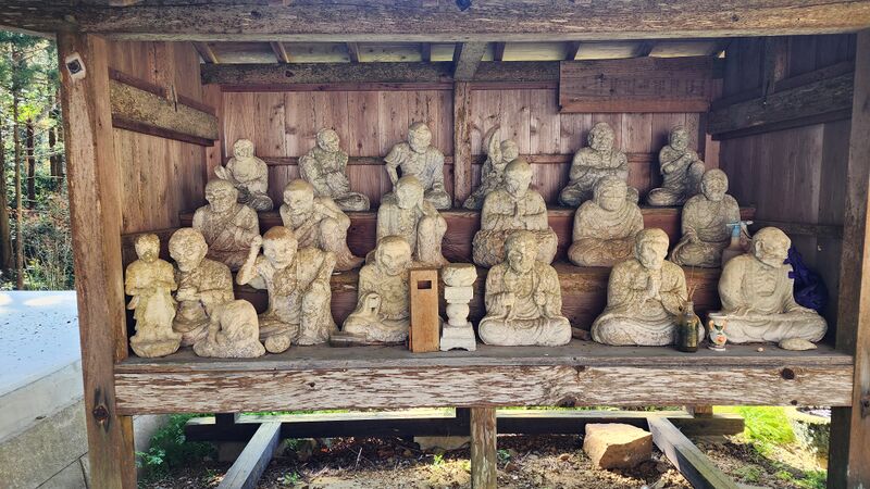 ファイル:3108清泰寺の羅漢様.jpg