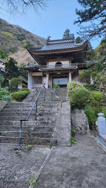 ファイル:2204甘南備寺山門 (2).jpg