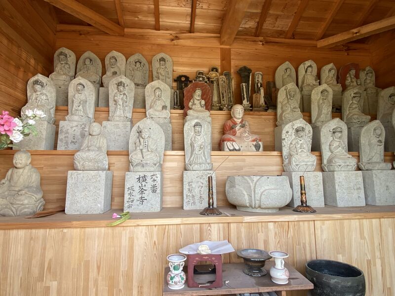 ファイル:2511鷲峰寺地蔵堂内.jpg